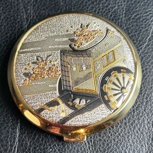 Vintage Gold NACON Japan Compact with Gold, Silver & Rose Gold Oriental Scene